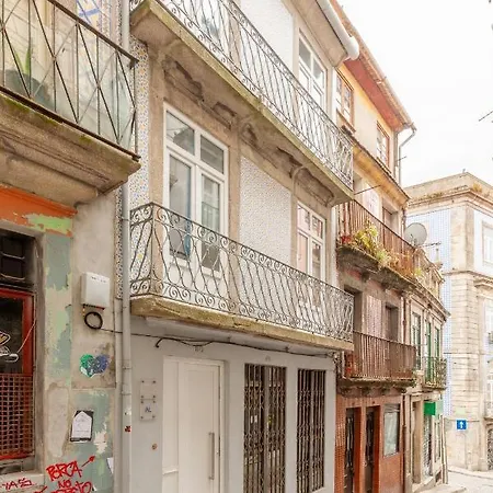 & * Oporto